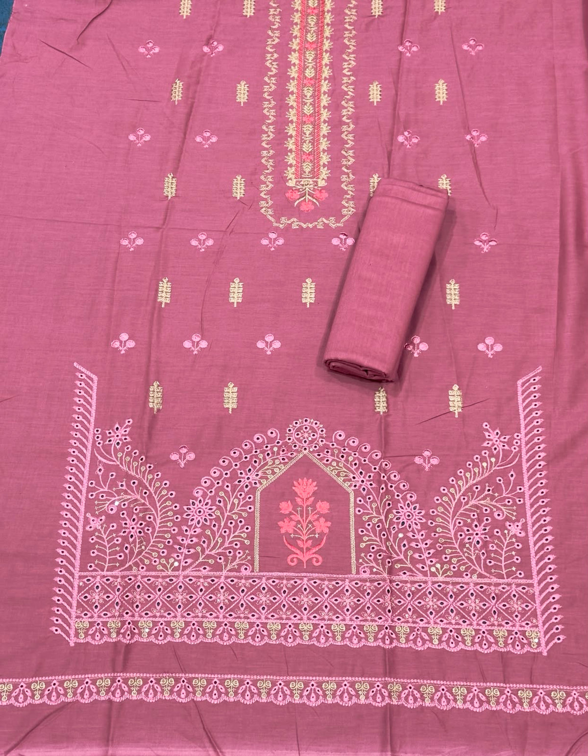 Bareeze Lawn 2 Piece Suit